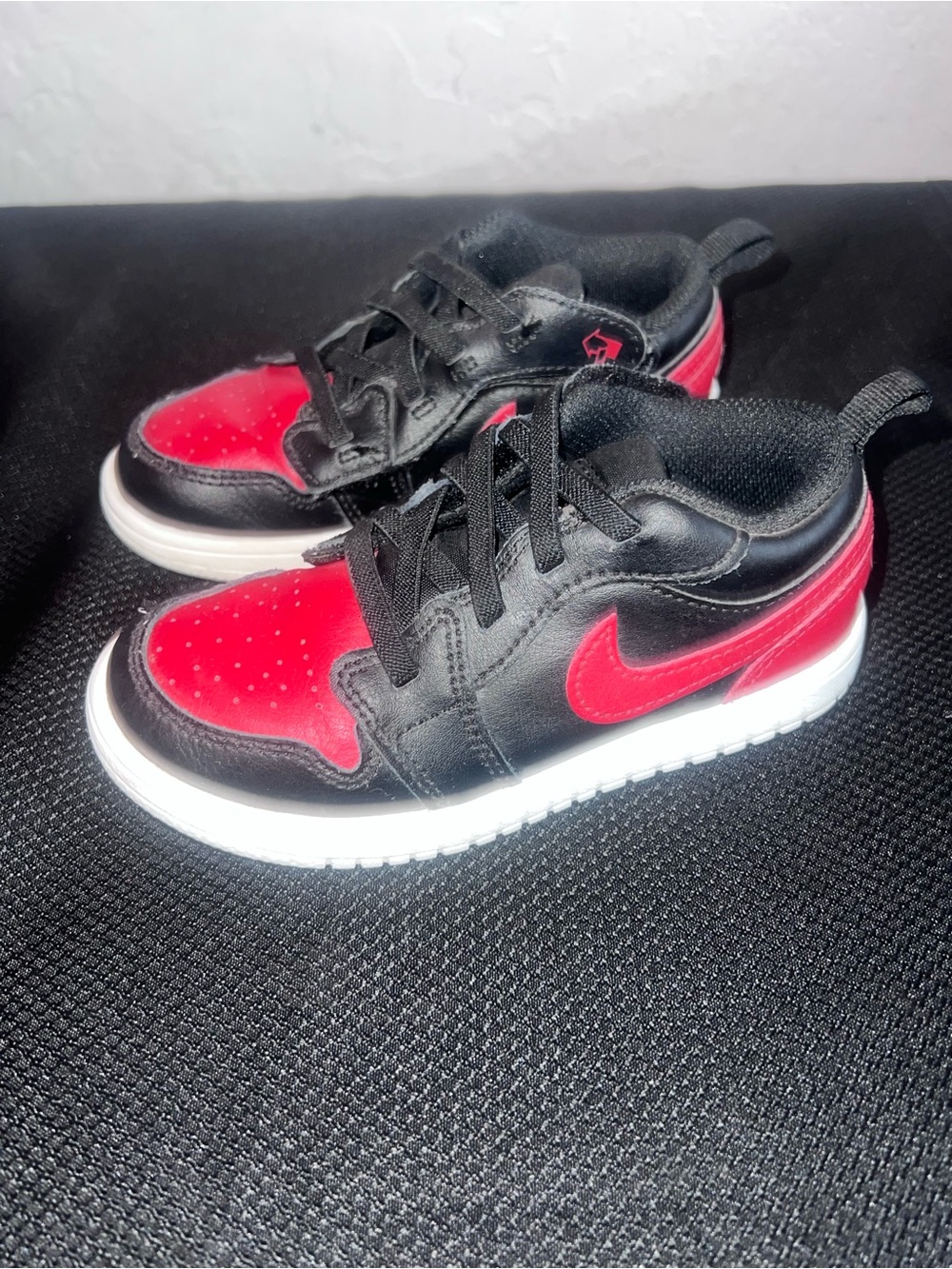 Toddler air jordans size 10c